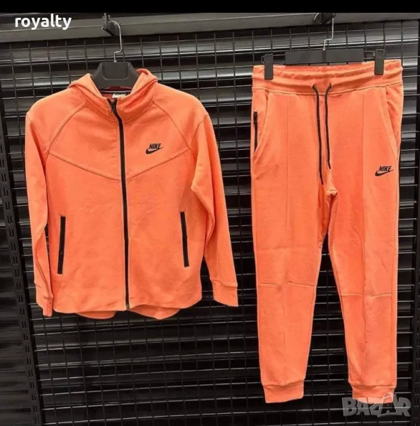 дамски екипи NIKE, снимка 1