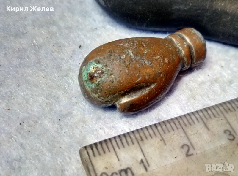 СТАРА ПОМЕДНЕНА ОЛОВНА ФИГУРАЛНА МИНИАТЮРА на БОКСОВА РЪКАВИЦА За КОЛЕКЦИЯ 48894, снимка 1