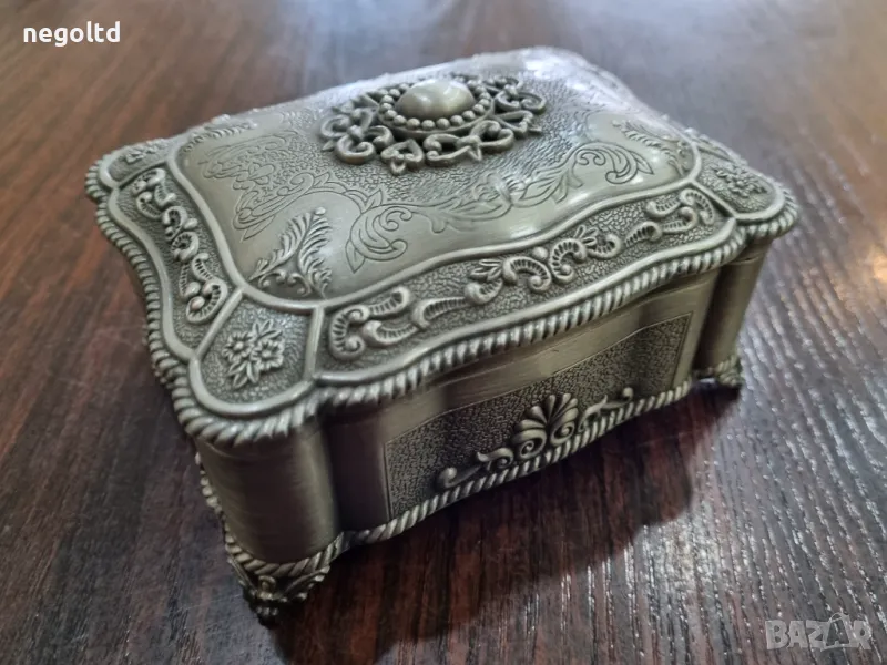 СТРАХОТЕН ПОДАРЪК Нова метална винтидж Бижутера, снимка 1