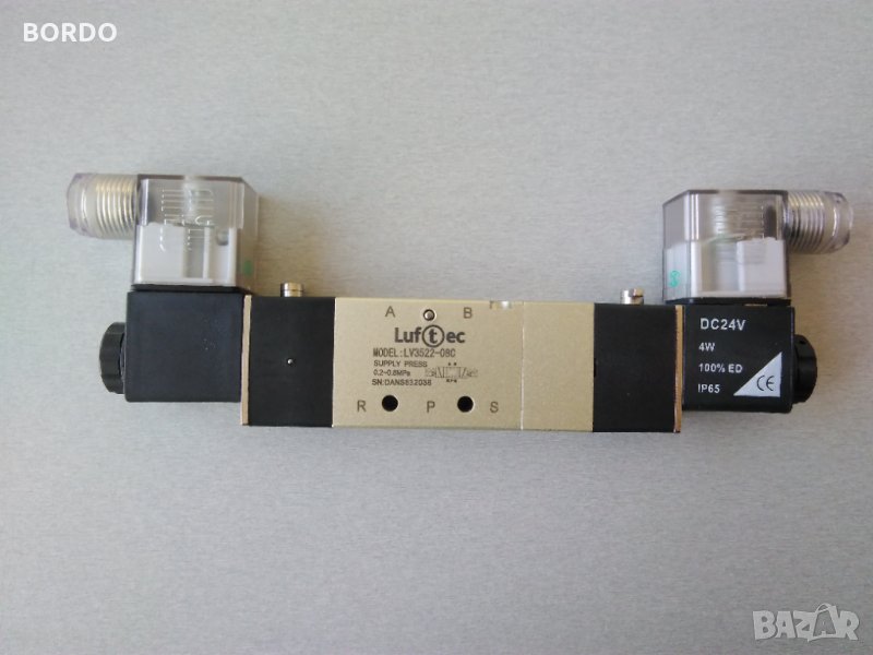 Пневматичен разпределител 1/4 с 2-бобини LUFTEC тип 5/3, снимка 1