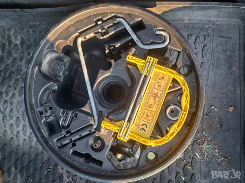 Инструменти ключ за рено клио, снимка 1