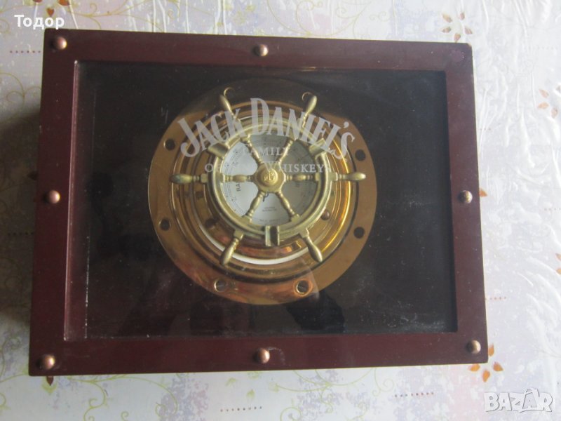 Уникален бронзов барометър рул във витрина , снимка 1