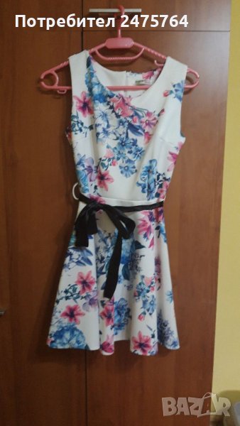 Рокля с цветя, снимка 1