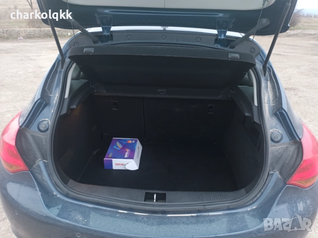 Продавам опел астра 1.7цдти 2012г , снимка 10 - Автомобили и джипове - 52917055