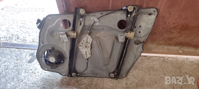 Стъклоповдигач предна лява врата Mercedes B180 W245 - 80лв