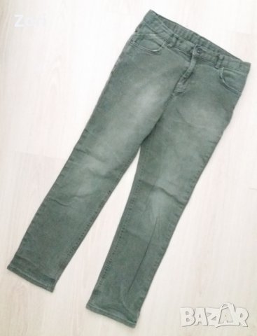 Зелени дънки с изтъркан/винтидж ефект за възраст 11-12год., снимка 1 - Детски панталони и дънки - 29486598