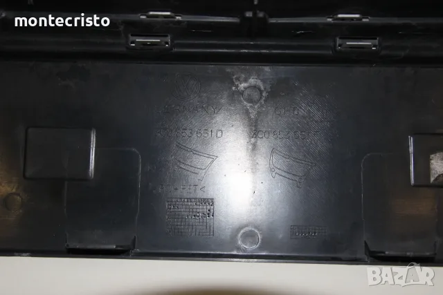Предна решетка VW Passat B6 (2005-2011г.) 3C0853651F предна емблема отвори за парктроник, снимка 12 - Части - 56015964