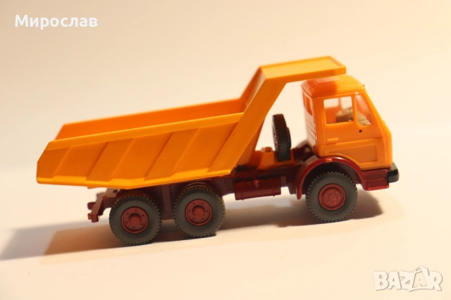 WIKING H0 1/87 MERCEDES САМОСВАЛ КОЛИЧКА КАМИОН МОДЕЛ, снимка 4 - Колекции - 52039308