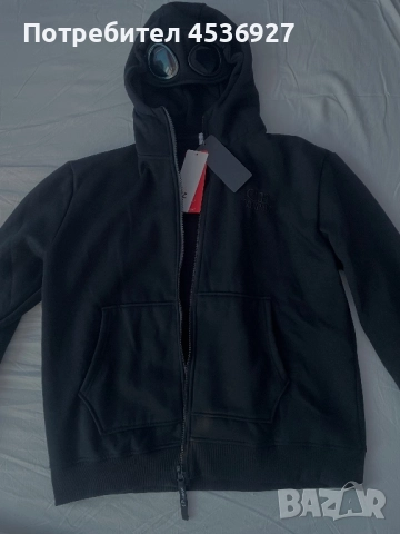 Продавам ново горнище CP Company 