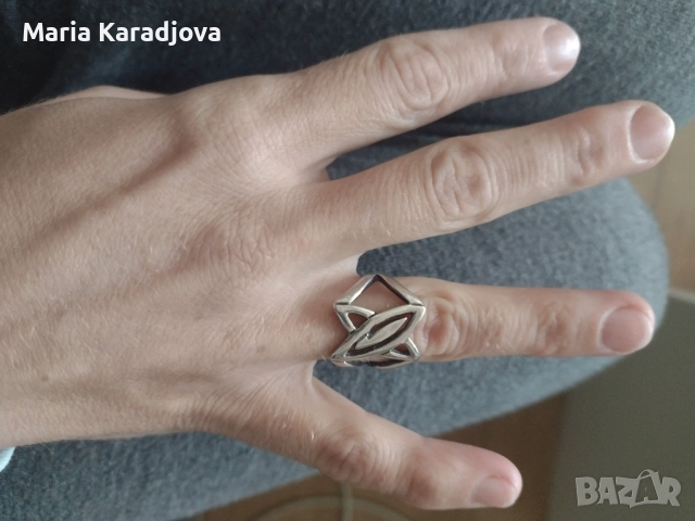 Дамски сребърен пръстен, снимка 3 - Пръстени - 51919194