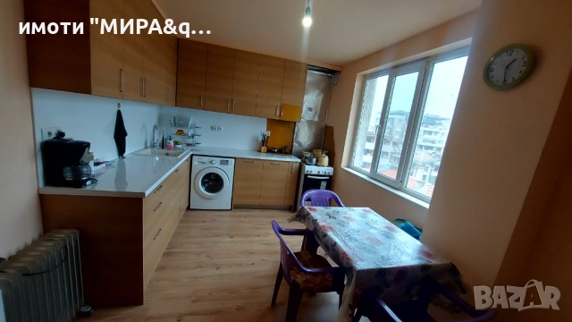 Тристаен апартамент в кв. Училищни, гр. Хасково