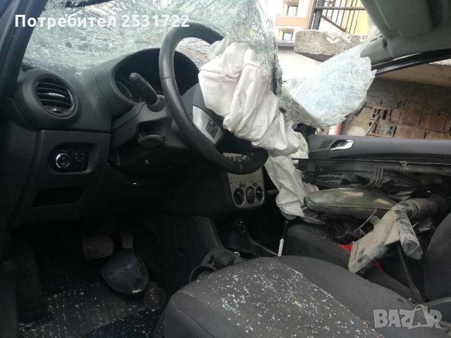 Опел Корса Д 1.4автоматик на части , снимка 4 - Автомобили и джипове - 29554831