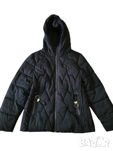 Дамско яке с качулка 