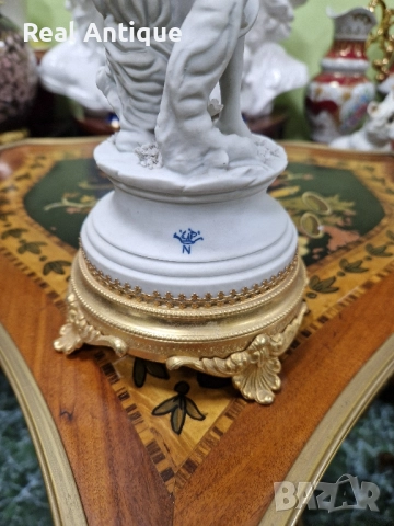 Страхотна антикварна италианска порцеланова фигура Capodimonte , снимка 7 - Антикварни и старинни предмети - 51784514