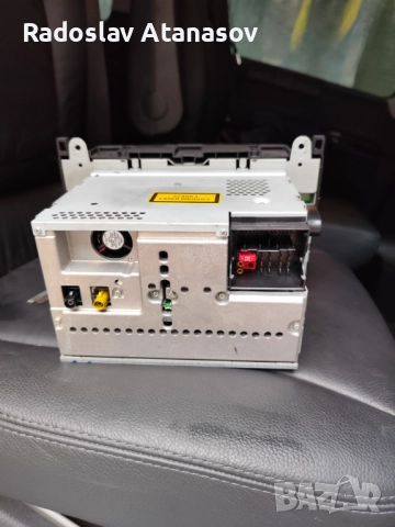 Оригинално радио Mercedes W639, снимка 4 - Аксесоари и консумативи - 52374934