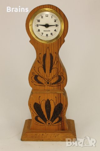 Стар Немски Часовник MERCEDES Дървена Пирографирана Основа, снимка 2 - Антикварни и старинни предмети - 39410666