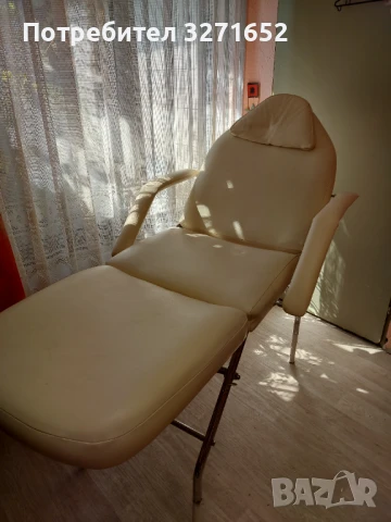 Козметична кушетка