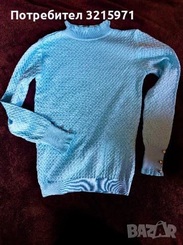 НОВ пуловер 