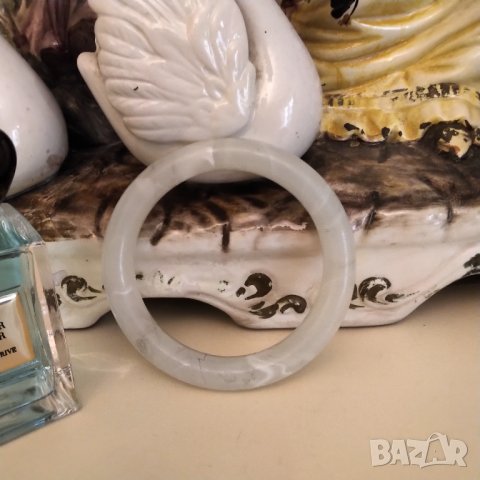 Гривна от жадеит-нефрит леден в Гривни в гр. Сливен - ID37052441 — Bazar.bg