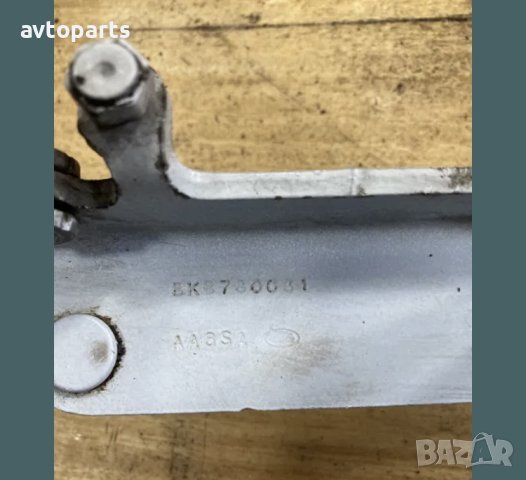 Range rover sport 2012година Панти преден капак, снимка 6 - Части - 40711460