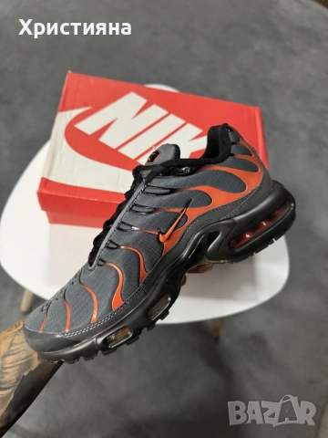 Nike Air Max Plus Drift, снимка 3 - Маратонки - 56441573