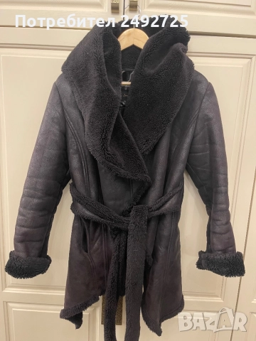 Кожух яке с качулка черно JUNONA 