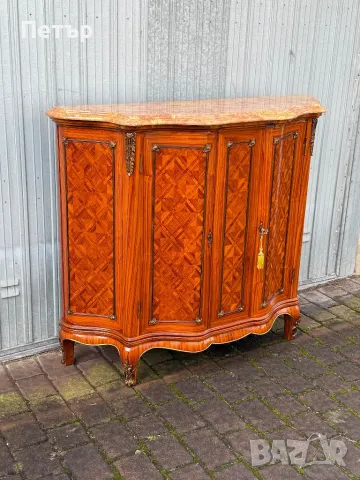 Италиански комод в стил LUI XV, снимка 3 - Антикварни и старинни предмети - 48941091