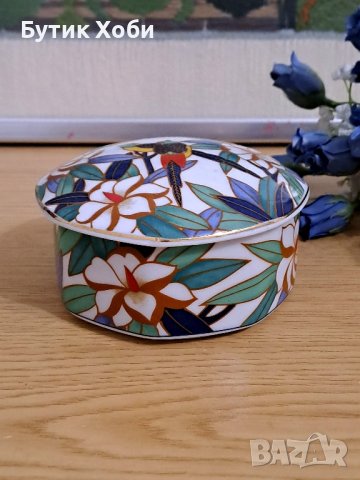 Ръчно рисувана порцеланова бижутерка , снимка 1