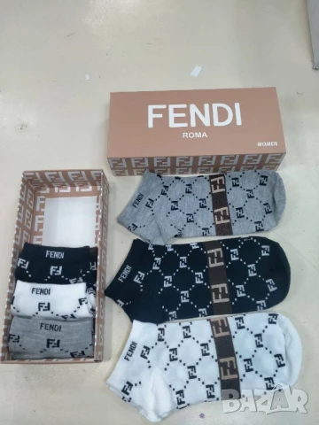 чорапи в кутия fendi Victoria's secrets nike calvin klein , снимка 13 - Дамски чорапи - 51295129