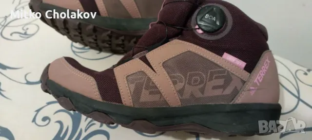 Продавам детски спортни обувки adidas Terrex Boa Mid Rain Ready, снимка 5 - Детски маратонки - 48262680