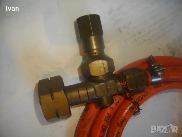 МАРКУЧ 2м. ЗА ГАЗ ПРОПАН-БУТАН С ПОСТАВЕН ОРИГИНАЛЕН КЛАПАН РЕГУЛАТОР МАСИВЕН СТАРО КАЧЕСТВО ОТЛИЧЕН, снимка 6 - Други инструменти - 48318932