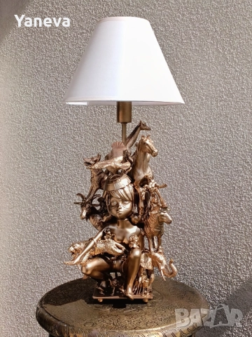 Лампа ​"Единство" , символ на хармонията между човека и животните., снимка 2 - Настолни лампи - 52712667
