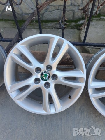 Шкода  РУМСТЕР 16ц, снимка 2 - Гуми и джанти - 40289100