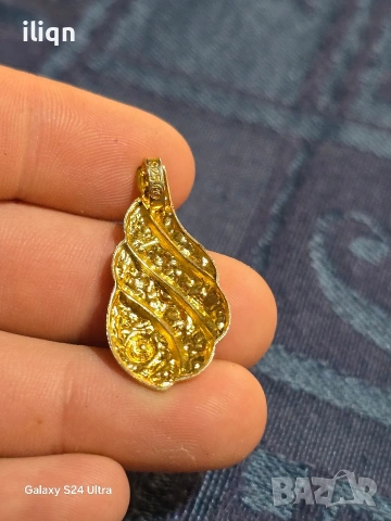 Сребърна висулка с Позлата. 925 проба. 1,87 Грама. Разгледайте и останалите ми обяви. , снимка 2 - Колиета, медальони, синджири - 54017554