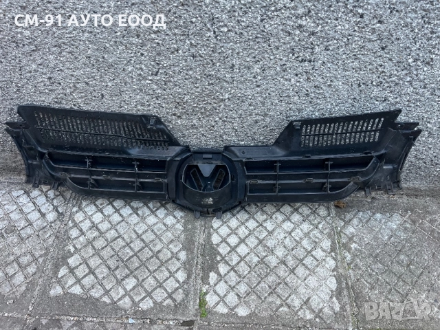 Решетка голф 5 2003-2008, снимка 2 - Аксесоари и консумативи - 52965591