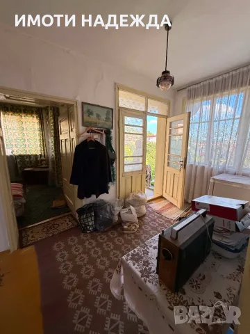 Къща в гр. Нови пазар, снимка 4 - Къщи - 56465440