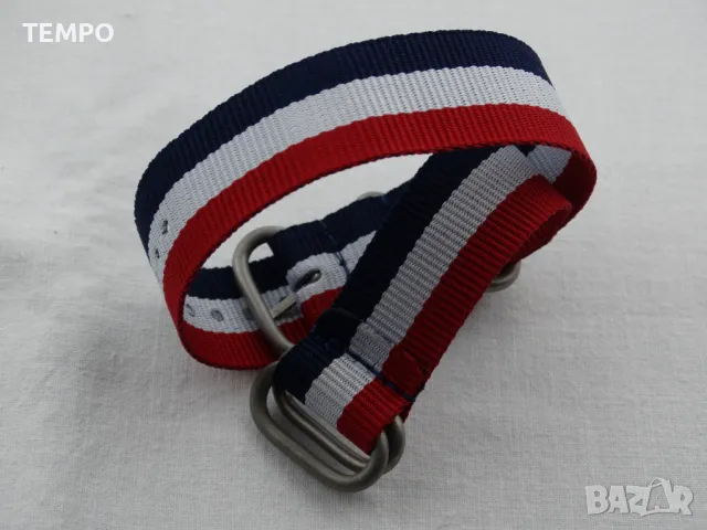 КАИШКА ZULU- ЧЕРВЕН / БЯЛ / СИН -20мм + ПОДАРЪК, снимка 8 - Каишки за часовници - 48202618