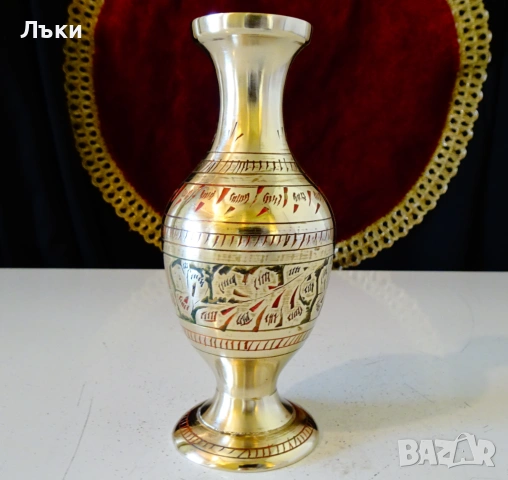 Бронзова ваза за една роза,клетъчен емайл,печат. 