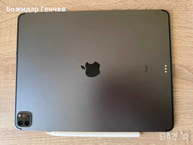 Apple iPad Pro 4-та генерация (2020) - 128 GB, 12.9" + Apple Pencil. Много запазени!