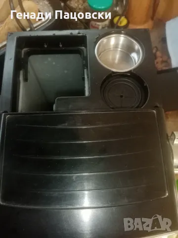 Saeco Кафемашина, снимка 4 - Кафе машини - 49845319