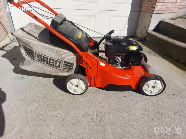 Бензинова самоходна косачка Honda , снимка 10 - Градинска техника - 54120659