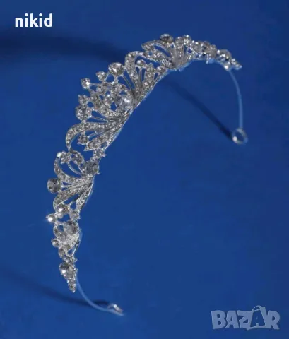 Сребриста декорирана метална корона тиара дамска детска закоса глава диадема, снимка 2 - Аксесоари за коса - 49852746
