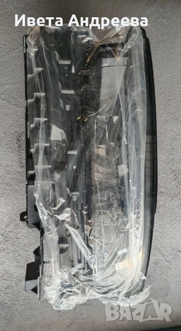 Нов/Оригинален фар за jeep grand Cherokee след 2021