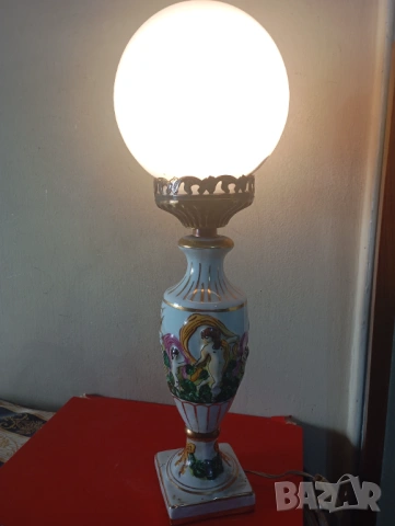 Винтидж настолна лампа, снимка 4 - Настолни лампи - 53956992