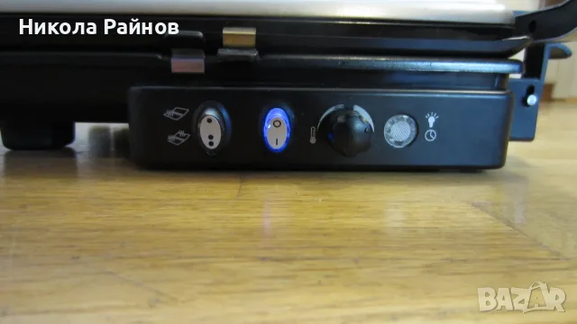 Настолен контактен грил Grundig CG5040-2000W, снимка 3 - Скари - 56149621