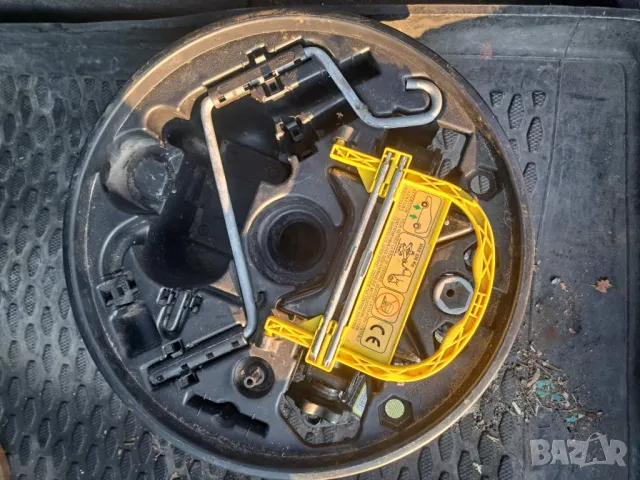 Инструменти ключ за рено клио, снимка 1