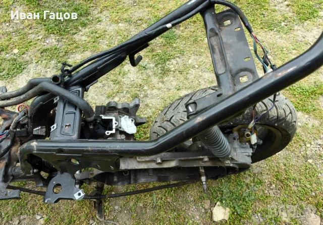 Aprilia SR50, снимка 4 - Мотоциклети и мототехника - 49832094