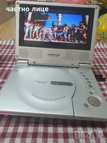 Малък лаптоп Asus Eee PC , мини ДВД , MP3 плеър и навигация за кола