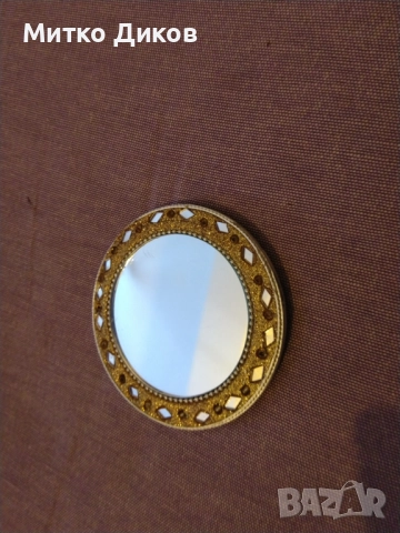 Ретро красиво огледало малко като ново