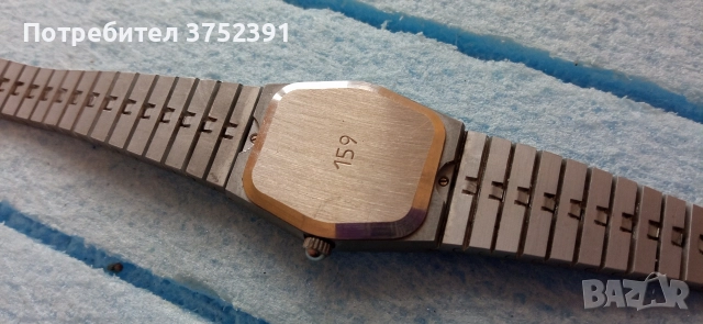 Руски Часовник Лъч Кварц, снимка 2 - Антикварни и старинни предмети - 52630364